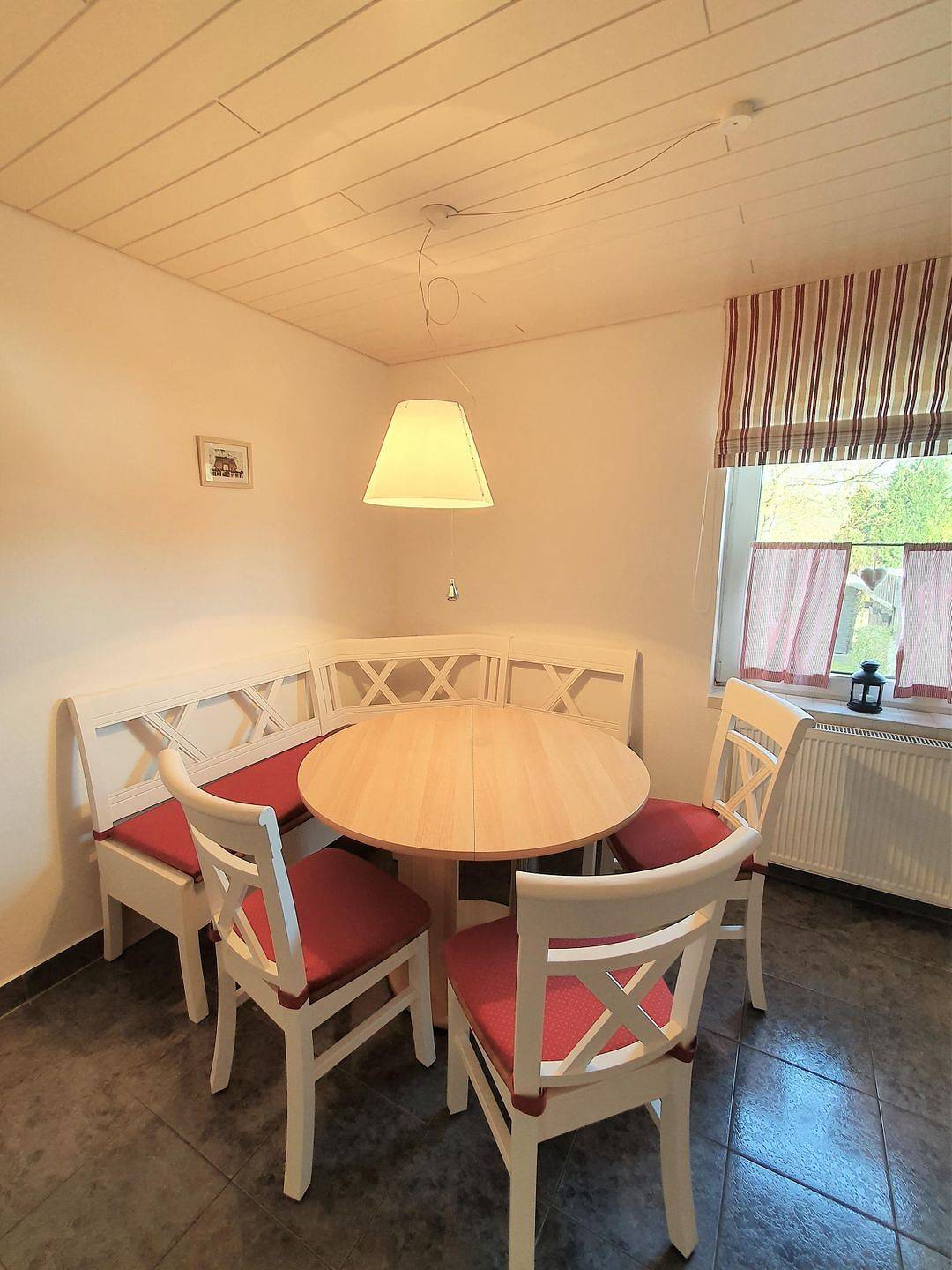 Ganze Wohnung, Ferienhaus am Leuchtturm: Strandnah mit Garten, Wlan & Parkplatz in Wyk auf Föhr (Stadt), Wyk auf Föhr