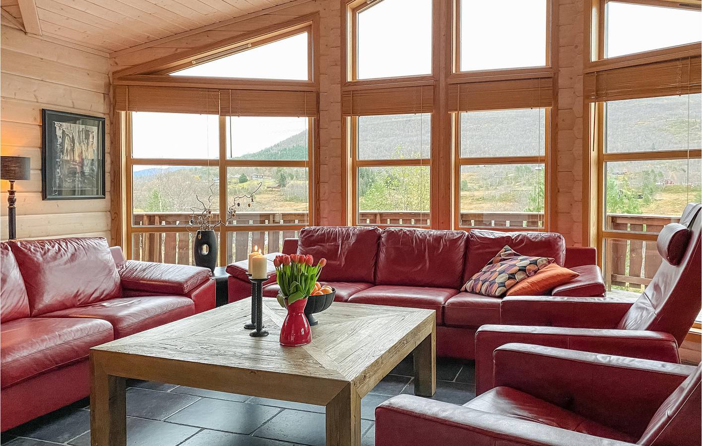 Ferienhaus für 8 Personen mit Terrasse in Sunnmørsalpane, Sykkylven