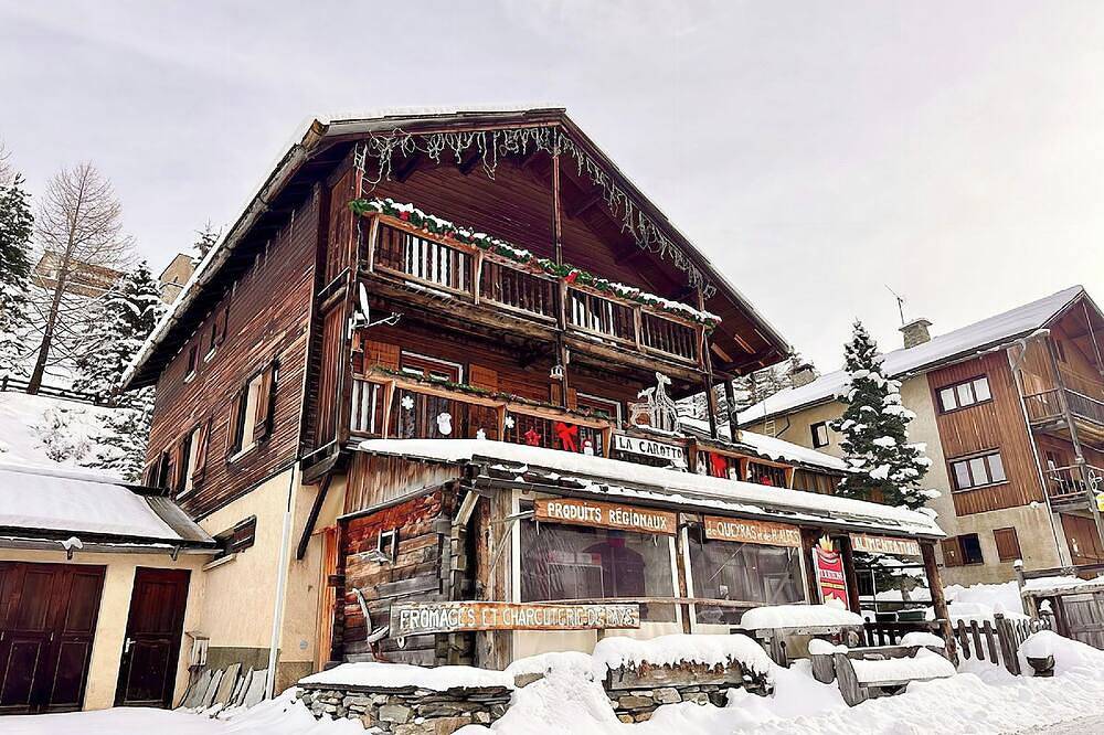 Apartamento entero, Casa-La Carotto Appartement pour 6 dans chalet in Saint-Véran, Queyras