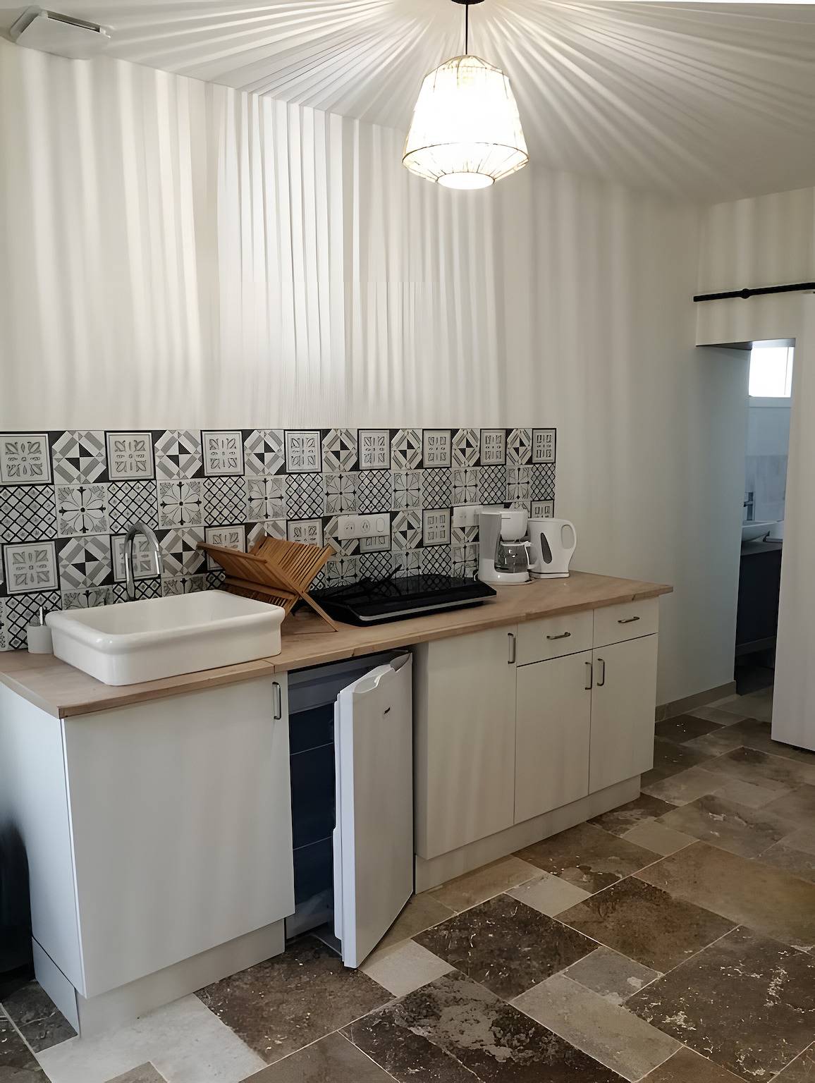 Entire apartment, Apartment 'Gîte La Pierre' with Wi-Fi in Saint-Médard-de-Mussidan, Périgord Blanc