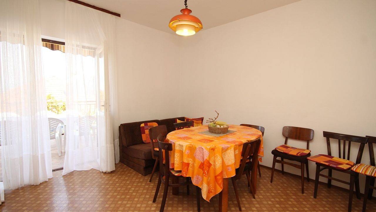 Entire holiday apartment, Ferienwohnung für 7 Personen (80 m²) in Ugljan in Ugljan, Ugljan Island