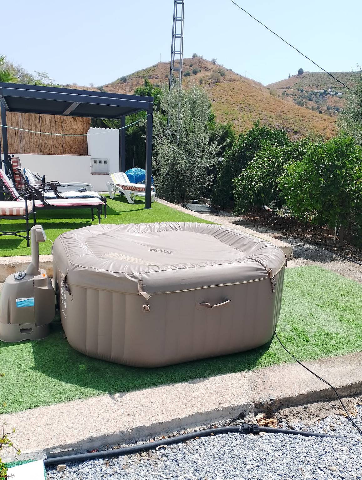 'Casa Rural Cuesta Málaga' mit Bergblick, privatem Pool und Klimaanlage in El Borge, Málaga Provinz