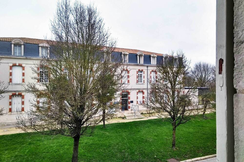Appartement entier, Bright studio 13 near the thermal baths - Classified 2* in Rochefort, Région de Rochefort