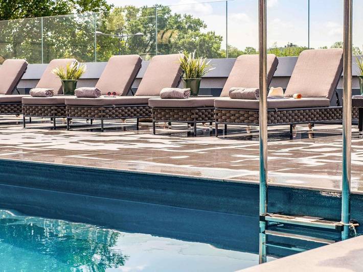 Hotel voor 2 personen, met terras en zwembad - 1