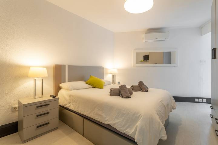 Entire apartment, Apartment 'Torresol' with Wi-Fi and Air Conditioning in Playa de la Torrecilla, Nerja