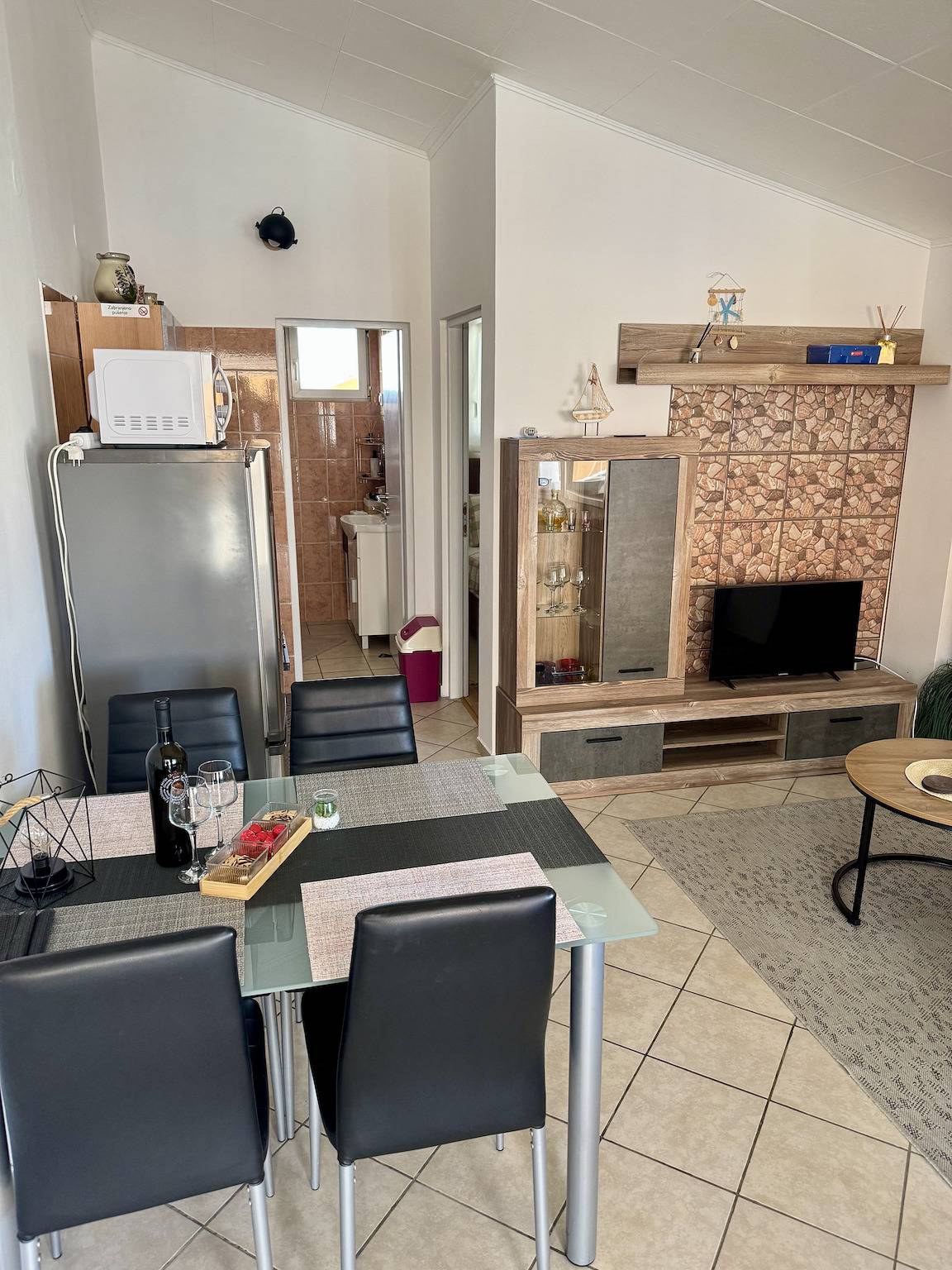 Ganze Wohnung, Apartment Didovi Dvori 1 mit Whirlpool in Razanac, Zadar