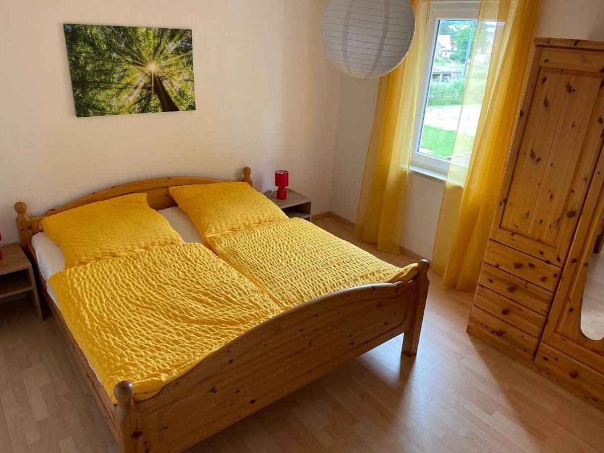 Ganze Wohnung, Ferienwohnungen Sonnenhof in Bisterschied, Pfälzer Bergland