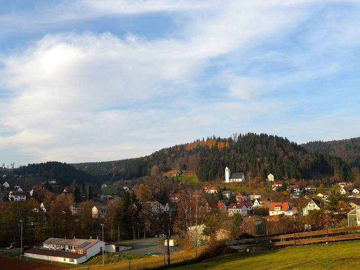 Ferienwohnung für 5 Personen, mit Balkon und Terrasse sowie Garten in Warmensteinach