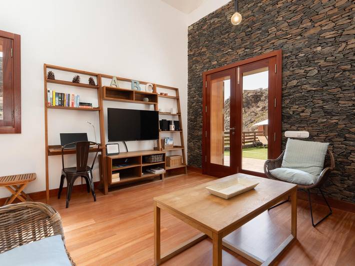 Ganze Ferienwohnung, Barranco de Ayagaures: Haus mit Pool – El Olivo de Ayagaures in Ayagaures, San Bartolomé de Tirajana