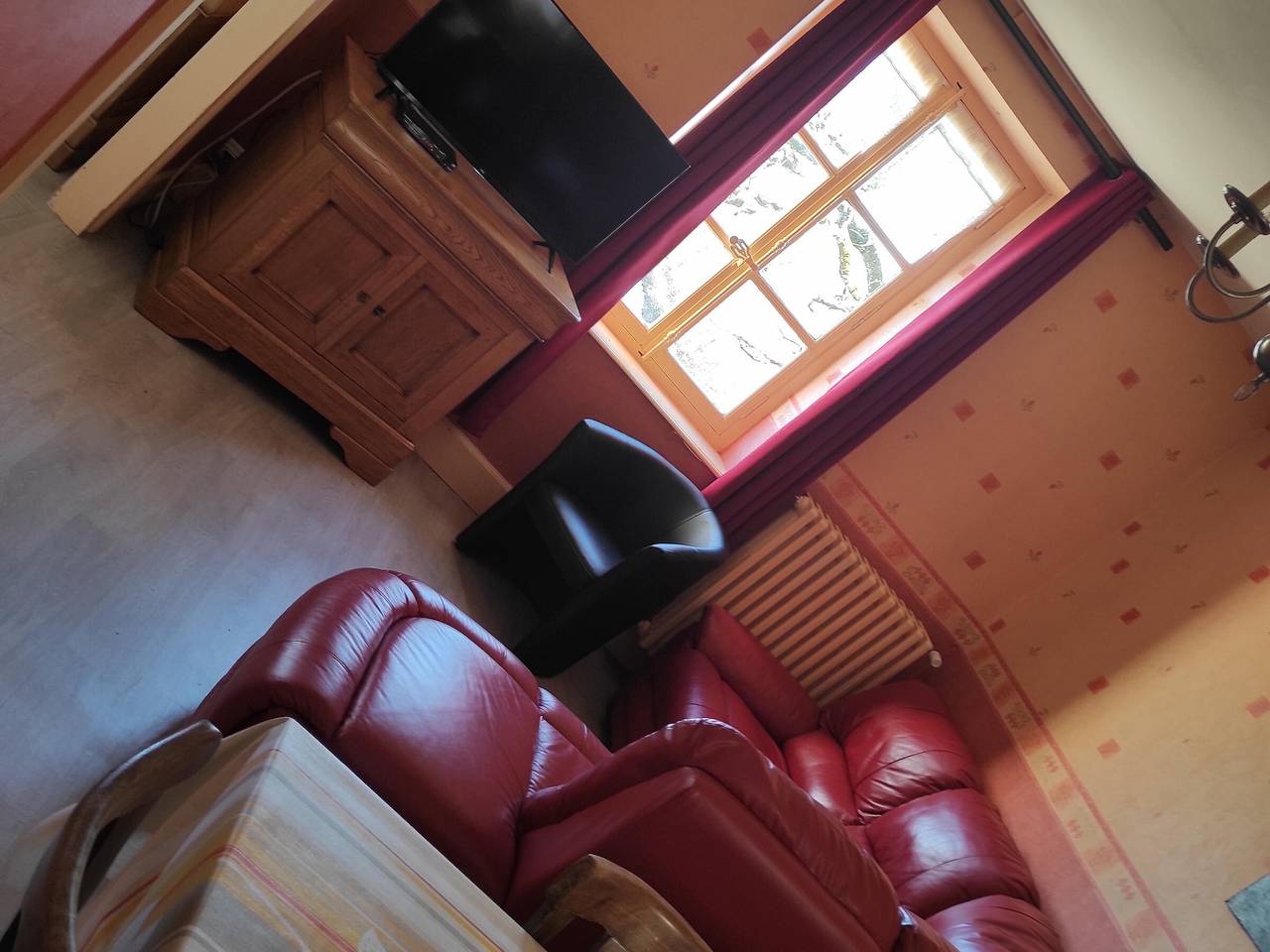 Appartement rénové au pied des Mille Étangs, 3 chambres in Mélisey, Parc naturel régional des Ballons des Vosges