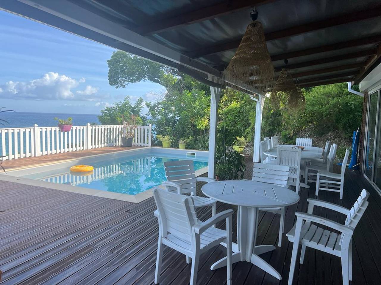 Espaciosa Villa con Piscina en Le Gosier - Vista al Mar in Le Gosier, Guadalupe