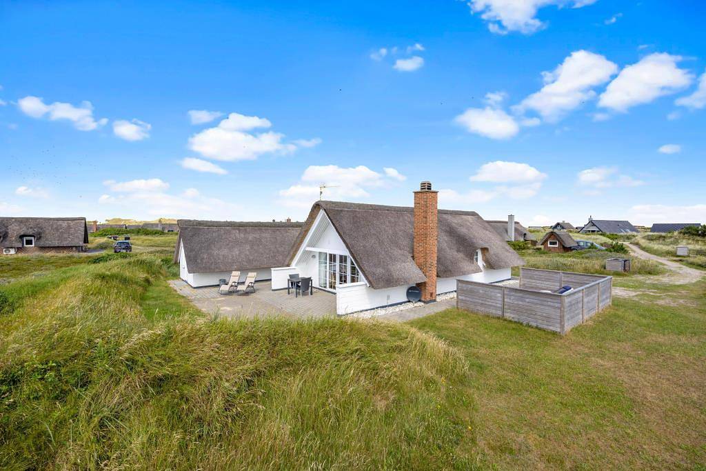 Charmantes Reetdachhaus in strandnaher Lage in Ringkøbing, Holmsland Klit