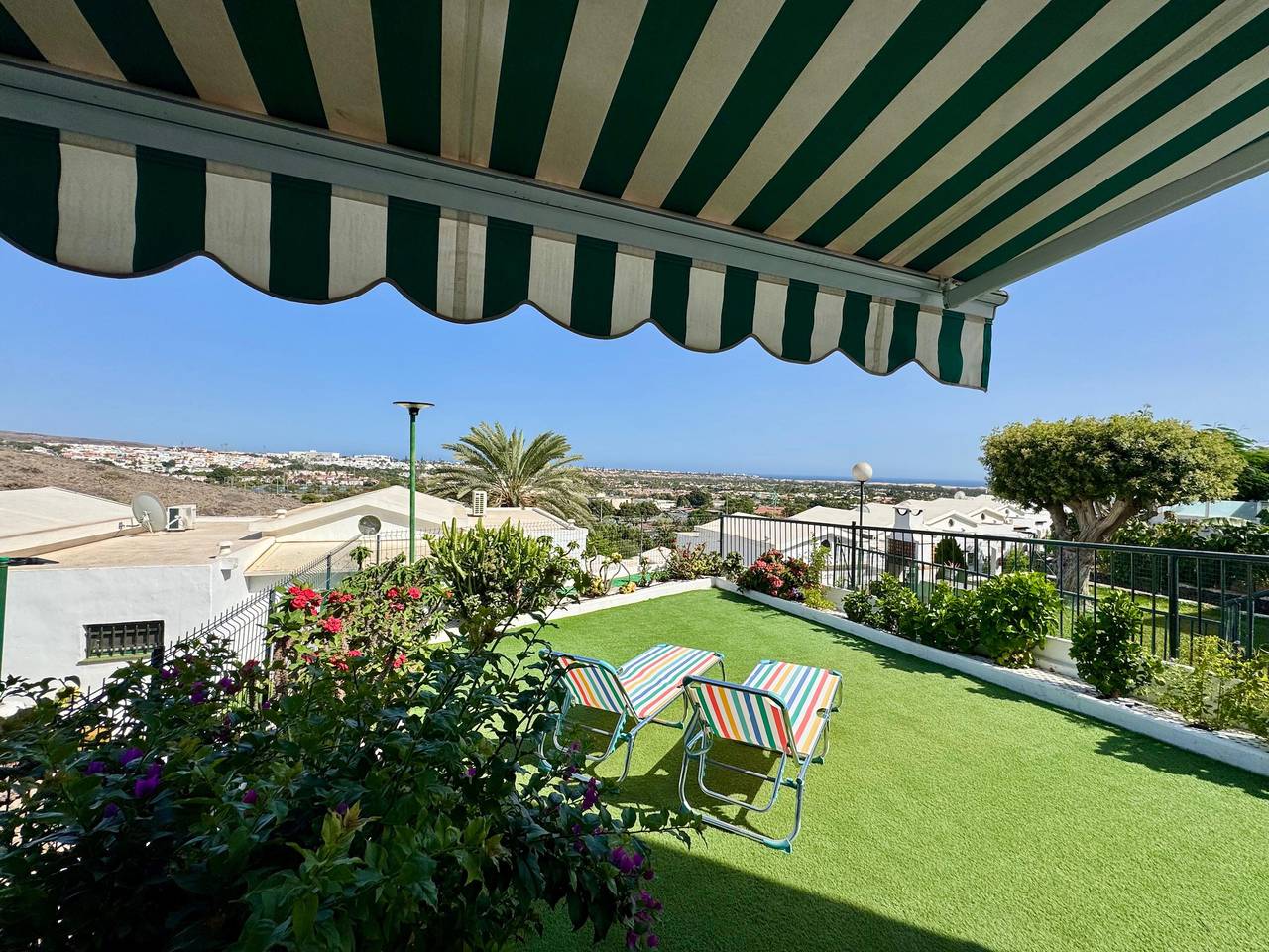 Apartamento entero, Apartamento de vacaciones para 4 personas con terraza in Sonnenland, San Bartolomé de Tirajana