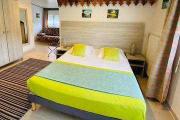 Gîte pour 2 personnes, avec jardin et sauna ainsi que terrasse et piscine à Girmont-Val-d'Ajol