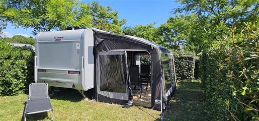 Bungalow für 4 Personen, mit Garten und Terrasse sowie Pool auf Krk