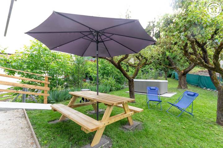 Gîte pour 4 personnes, avec sauna ainsi que jacuzzi et jardin à Mâcot-la-Plagne - 2