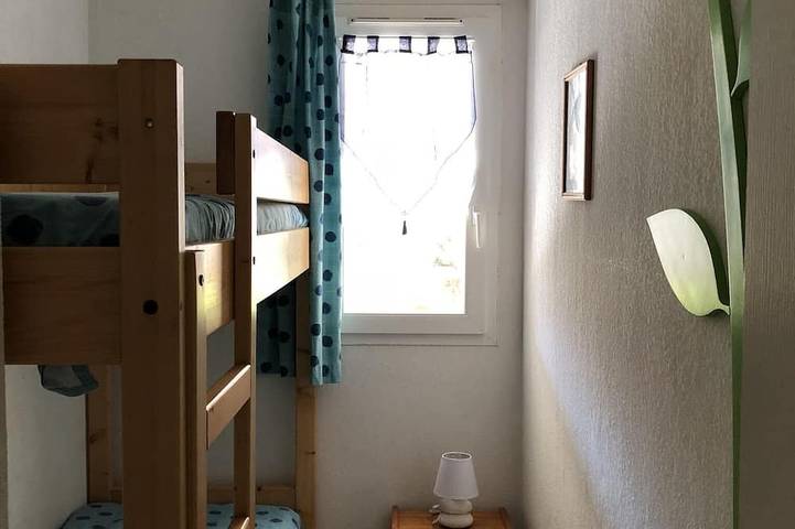 Gîte pour 6 personnes, avec terrasse et jardin dans Plage Miramar - 3