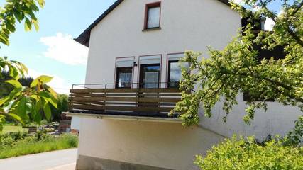 Ferienwohnung für 5 Personen, mit Balkon in Landscheid