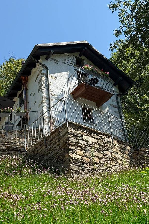 Ferienhaus für 4 Personen, mit Balkon und Terrasse sowie Garten und Ausblick