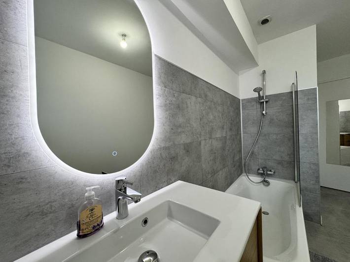 Location de vacances pour 12 personnes, avec jardin à Yvré-l'Évêque - 4