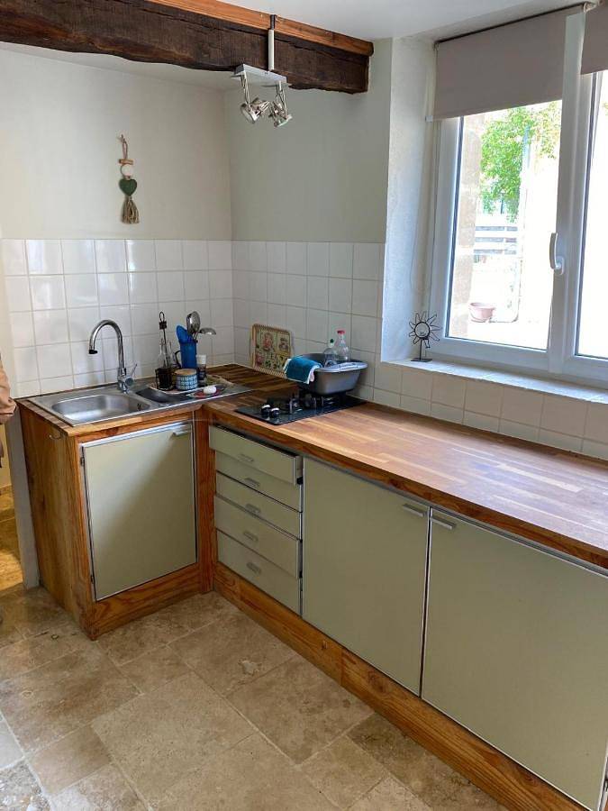 Location de vacances pour 2 personnes, avec Terrasse et Jardin ainsi que Piscine et Vue à Doissat - 4