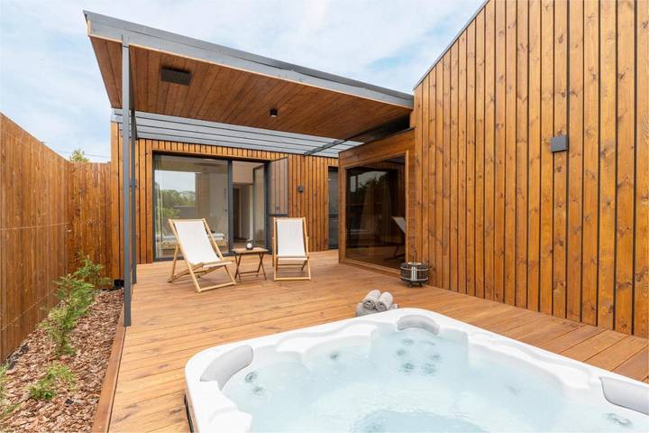 Apartament wakacyjny dla 4 osób, z ogród i sauna oraz widok w Tiszafüred