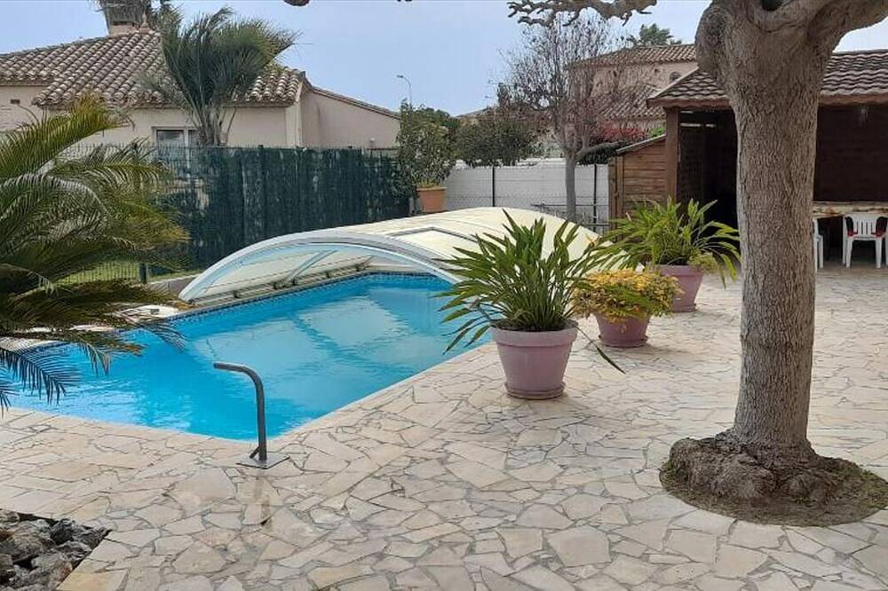 Family vacation villa: T5-4bedroom-Pool-Clim and Wifi in Claira, Côte d'Améthyste