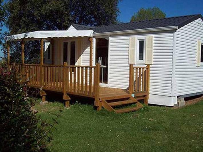 Camping pour 6 personnes, avec piscine et terrasse