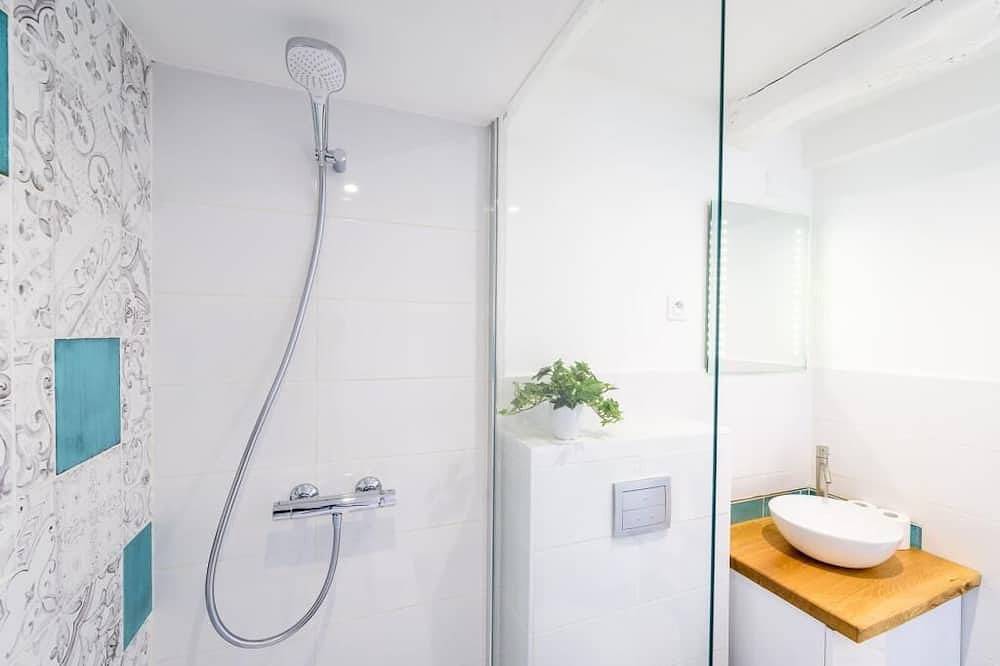 Ganze Wohnung, Apartment-Komfort-Nasszelle-Stadtblick-Le Cosy in Périgueux, Périgord Blanc