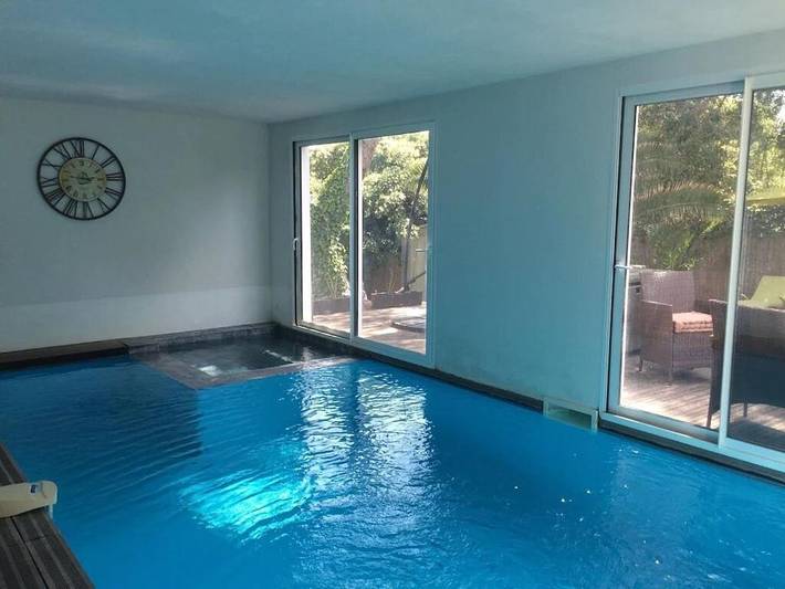 Gîte pour 4 personnes, avec jardin ainsi que piscine et jacuzzi dans Office De Tourisme De Villeneuve Loubet - 2