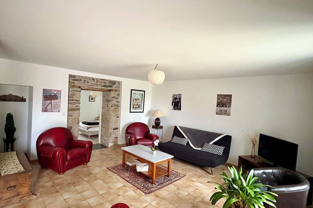 Maison en plein campagne, sans voisinage, pour accueillir votre groupe in Cast, Région de Châteaulin