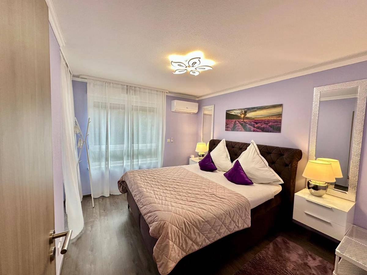 Appartement entier, Charming apartment with Garden, Free Parking near Basel, Airport, Ger'many, France, in Saint-Louis, Région de Mulhouse