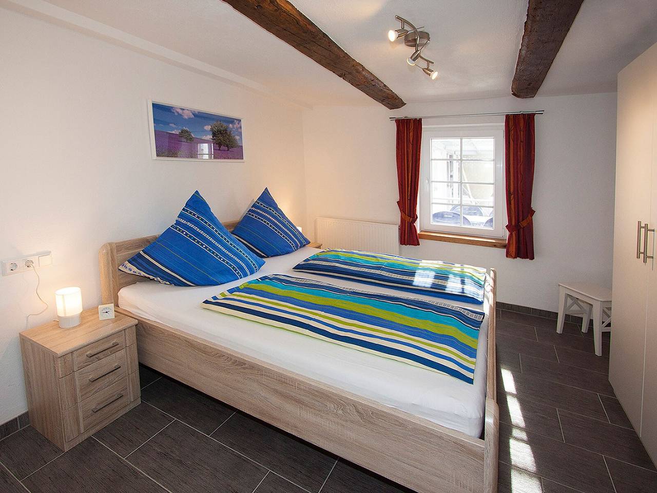Entire apartment, Apartment 'Katze' with Shared Terrace, Shared Garden and Wi-Fi in Lenne (Schmallenberg), Schmallenberg