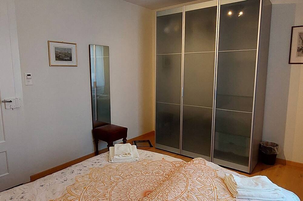 Ganze Wohnung, Renovierte 4,5-Zi-Wohnung mit Parkplatz in ruhiger Lage - 90m2 in Wil SG 2 Oberstadt, Wil (SG)