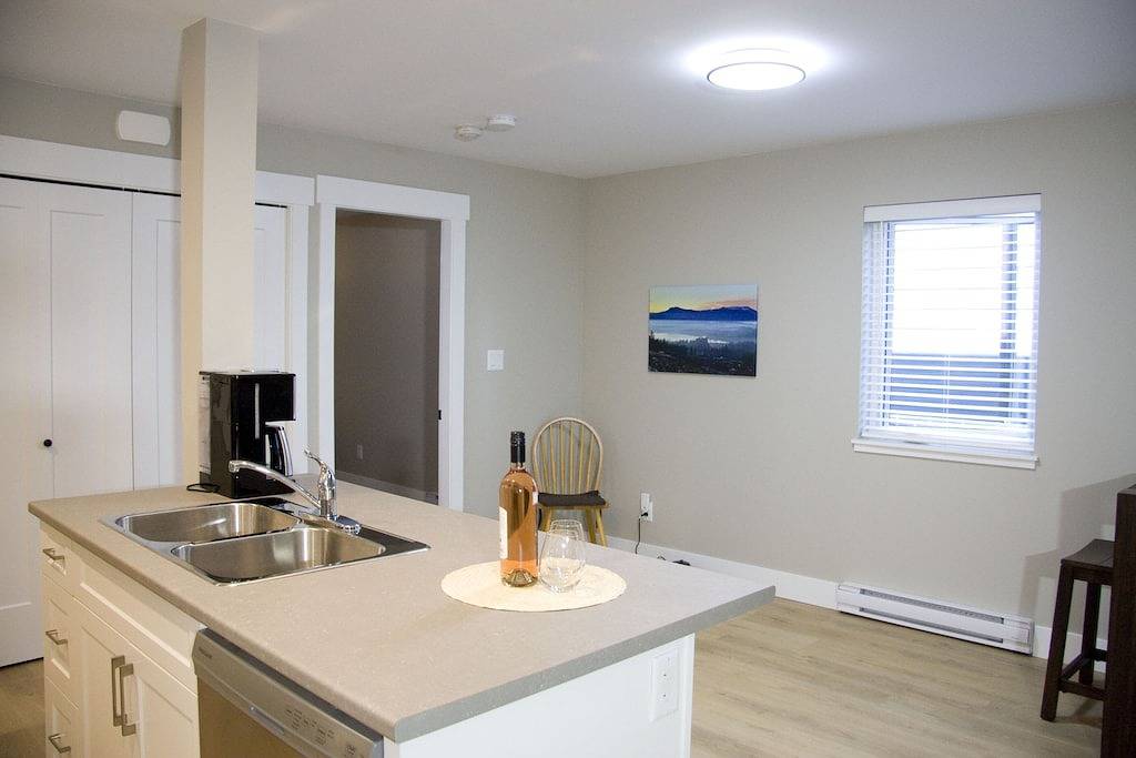 Ganze Wohnung, M&M's Maple Bay Mountain Guesthouse in North Cowichan, Cowichan Valley Regional District