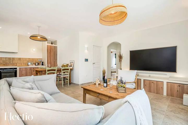 Villa for 6 people, with pool and garden as well as terrace - 1