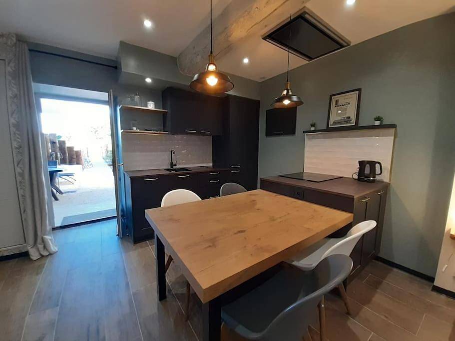 Studio with Terrace in La Baussaine, Région de Saint-Malo