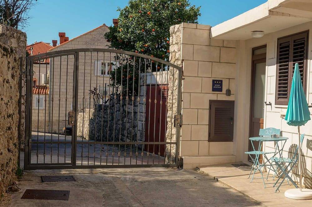 Holiday apartment in Grad Dubrovnik from £67 per night