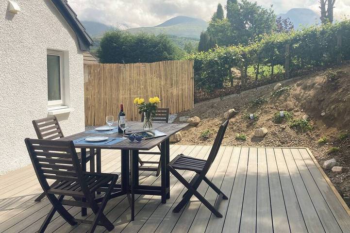 Log cabin for 2 people, with garden in Fort William