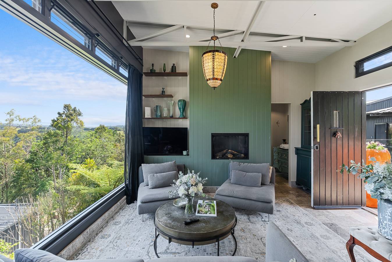 Escape to Serenity in Beechmont Luxurious Cabin Retreat in Queensland