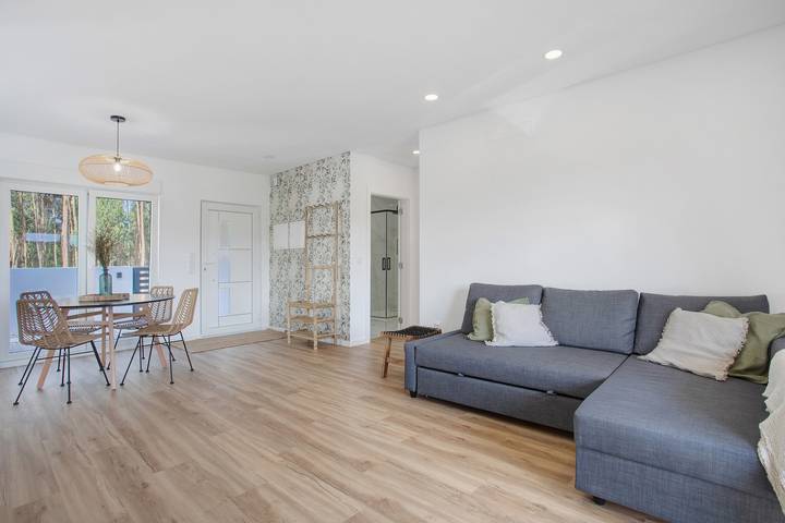 Casa de Vacaciones 'Vinha' con Terraza Privada, Jardín Privado y Wi-Fi in Óbidos, Leiria District