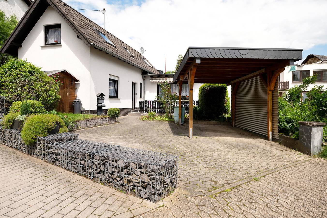 Holiday Home 'Eiffelperle' with Private Terrace, Garden, Infrared Sauna & Wi-Fi in Kaisersesch, Cochem-Zell