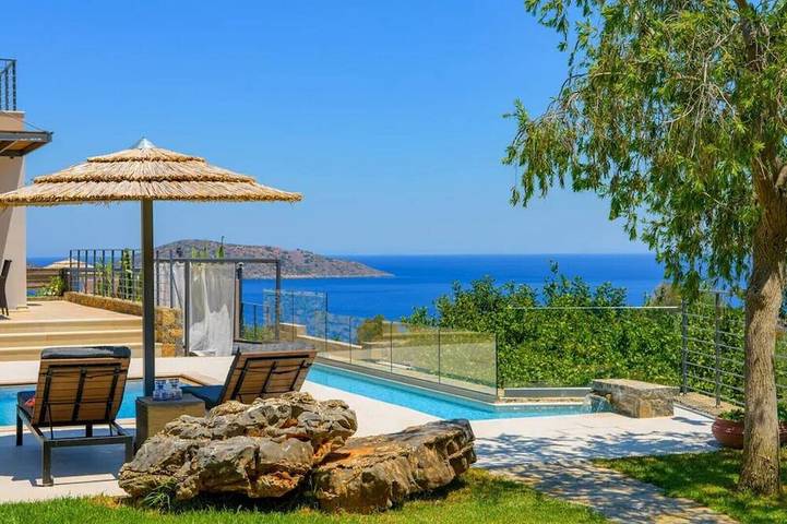 Villa für 8 Personen, mit Balkon und Garten - 1