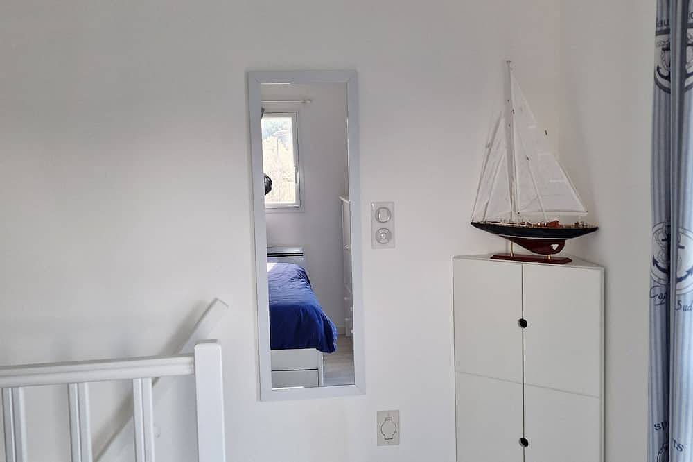 Ganze Wohnung, T2 Duplex *** cosy and bright 26 m2, with a small sea view at 400 m, for 2 in Fouras, Rochefort und Umgebung