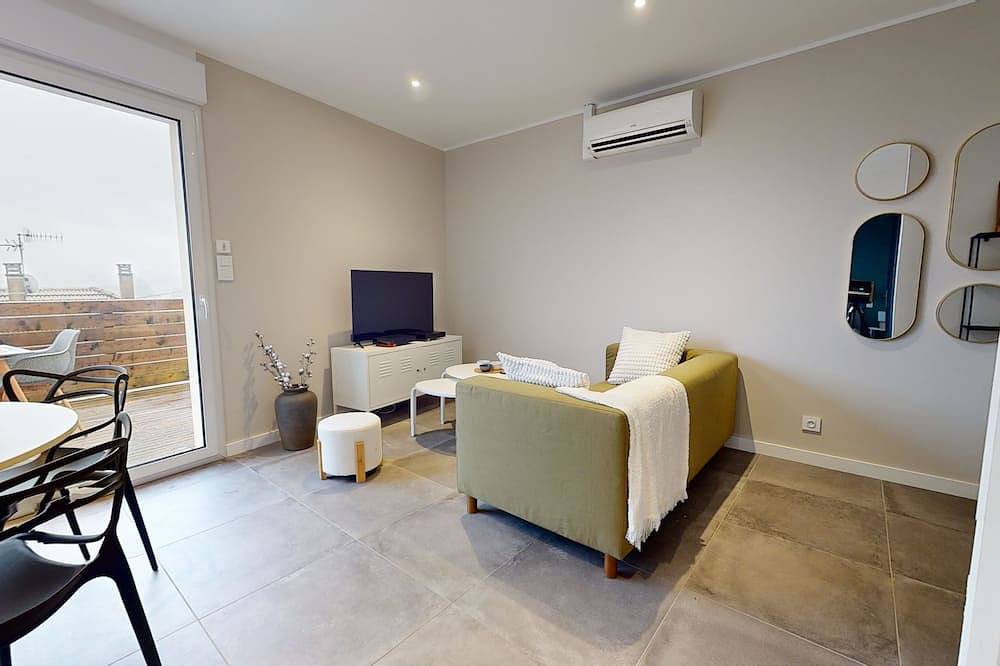 Entire apartment, Le Petit Vernois in Dole, Jura