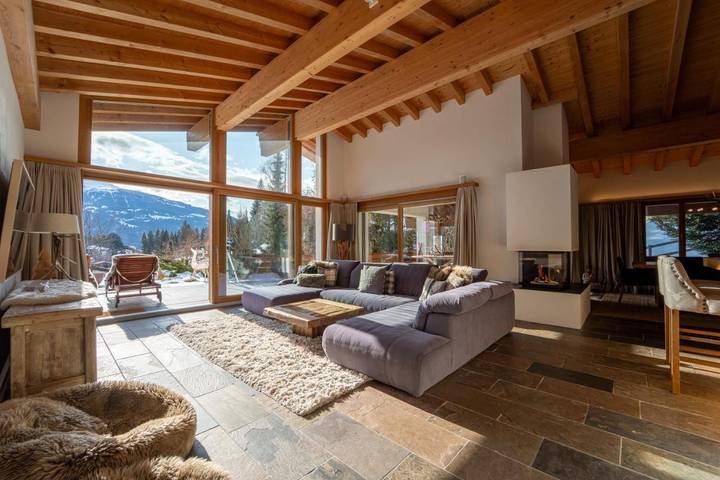 Chalet für 8 Personen, mit Balkon und Terrasse sowie Garten und Sauna