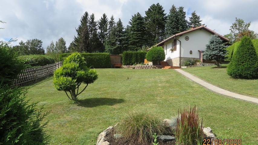 Ferienhaus für 2 Personen, mit Garten und Terrasse sowie Ausblick in Suhl