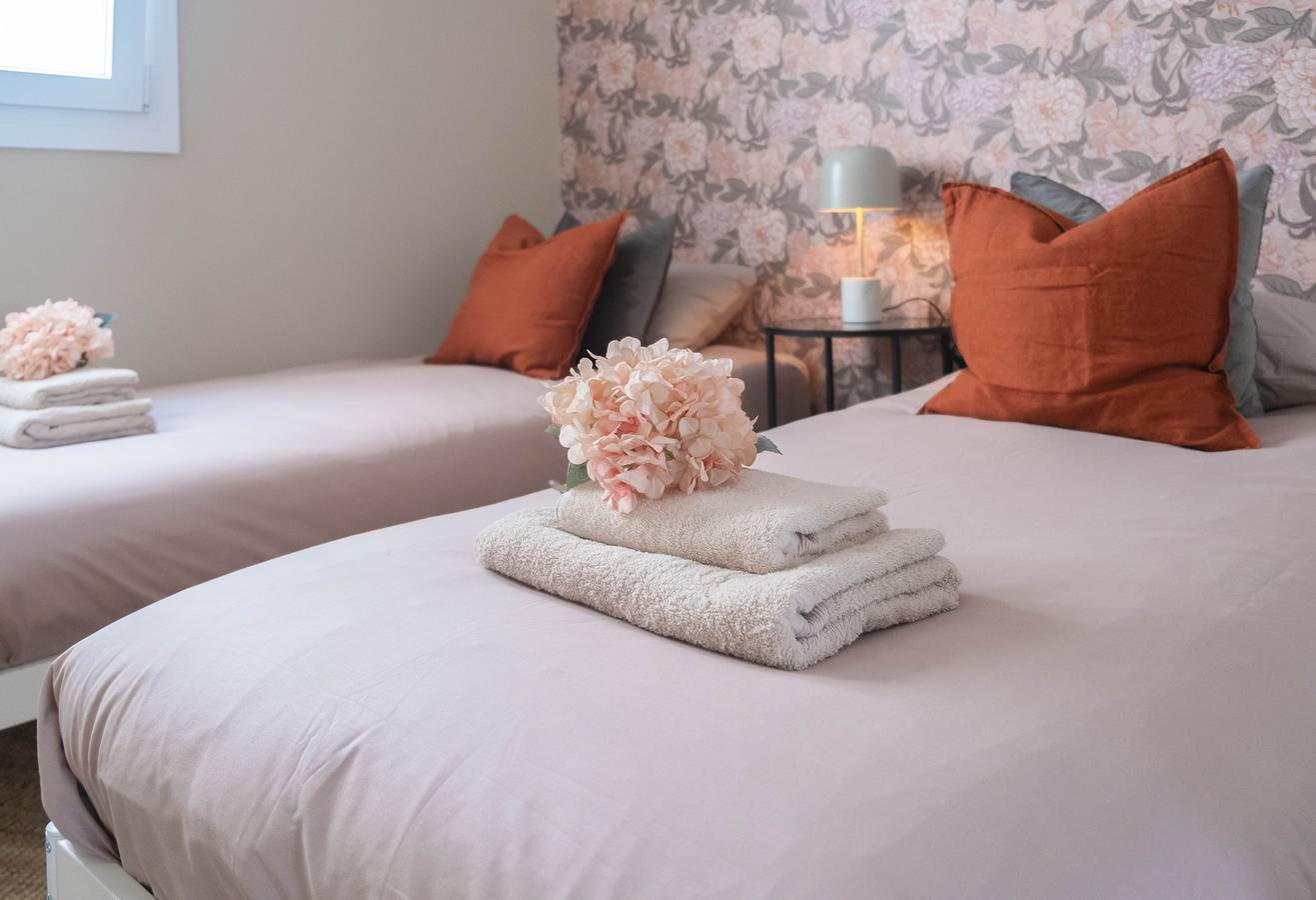 Apartamento entero, Apartamento de vacaciones para 6 personas con balcón/terraza in Estepona, Costa del Sol