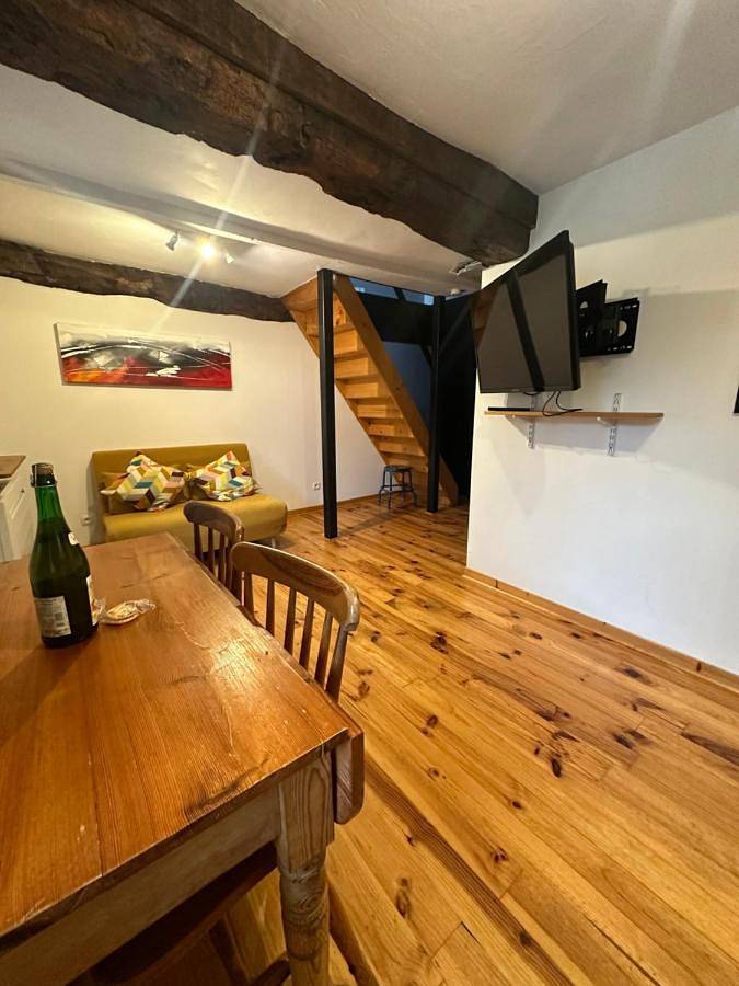 Gîte pour 3 personnes, avec jardin et terrasse à La Trinité-Porhoët