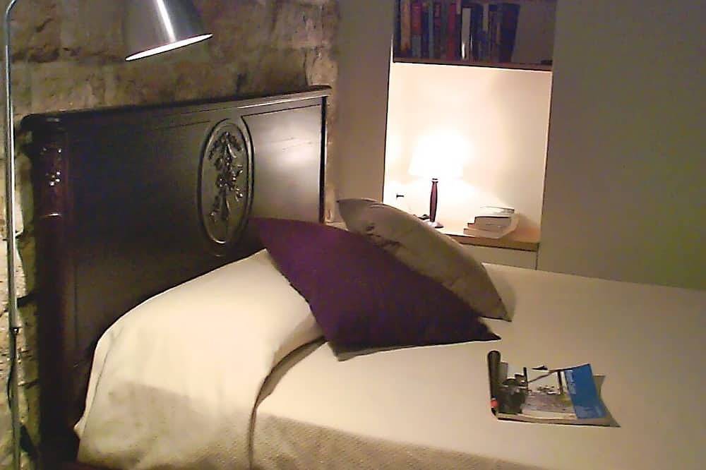 Appartement entier, Marais - Appartement de jardin romantique unique au cœur de Paris in 3e arrondissement, Paris